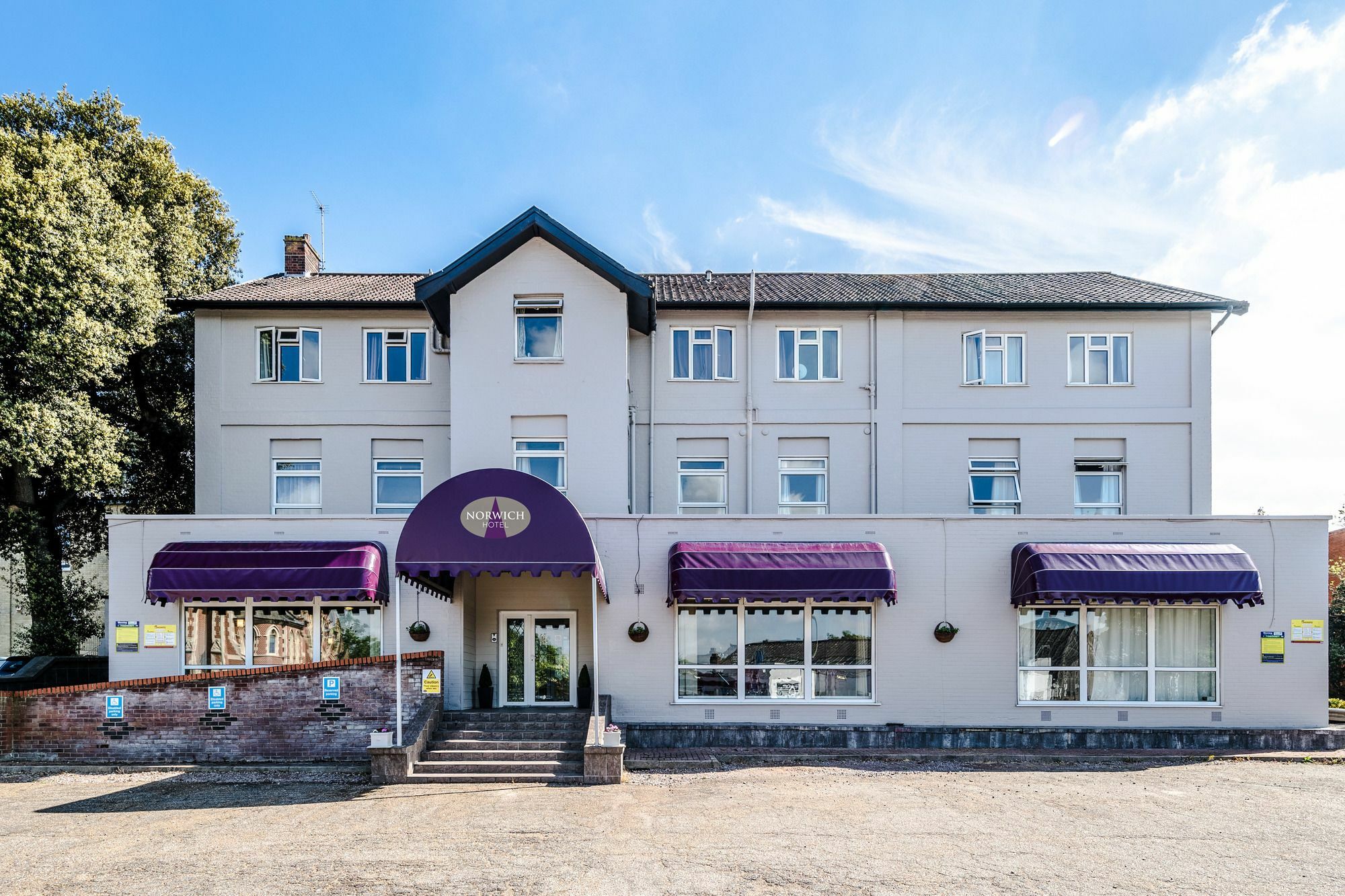 Norwich Hotel Exterior photo